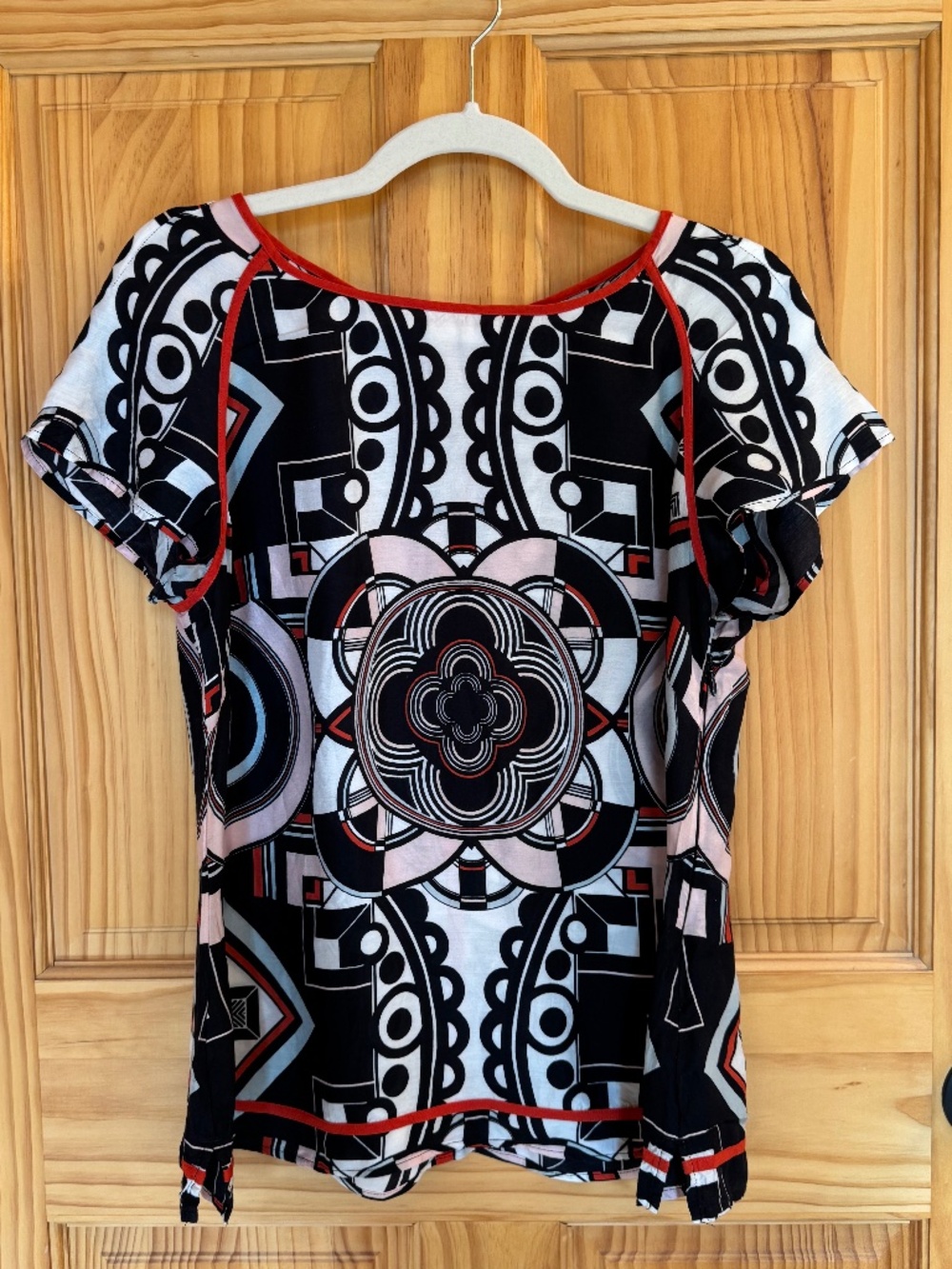 Pepperberry summer top, size 12 US